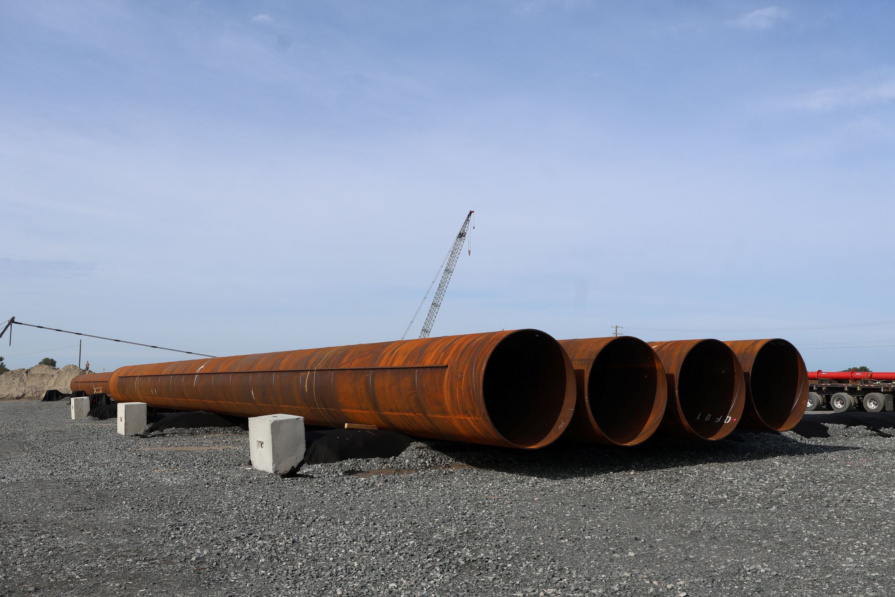 Pieux sur le site du chantier de Contrecoeur