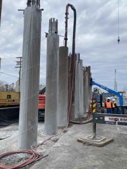 mise en place de l   armature et betonnage des pieux caisson pour la construction de la culee sud ferroviaire