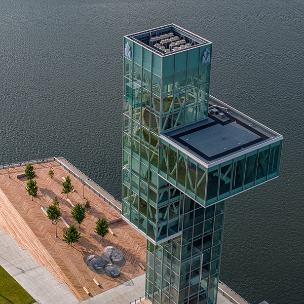 Vue aérienne de la Tour du Port de Montréal