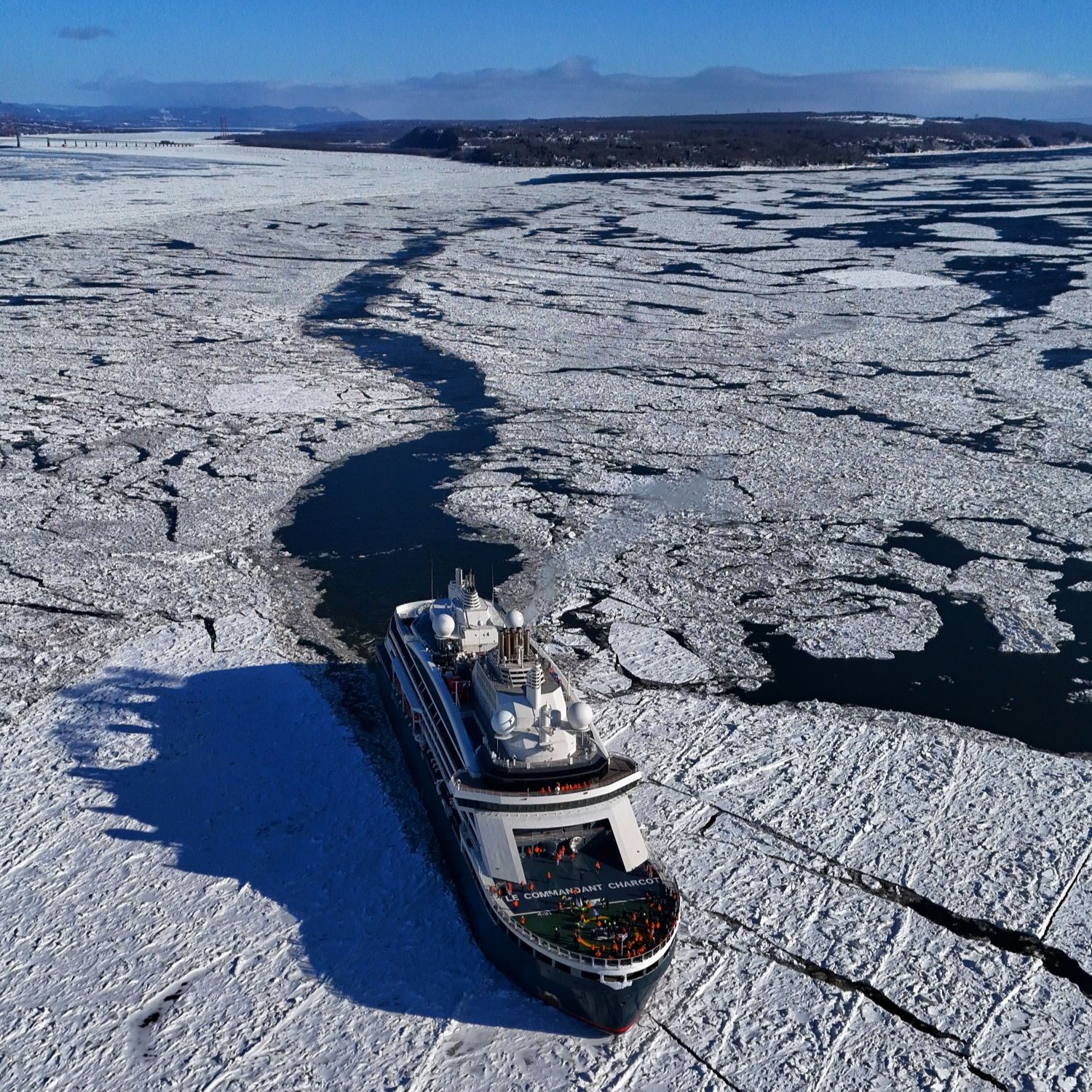 Navire de croisière en hiver