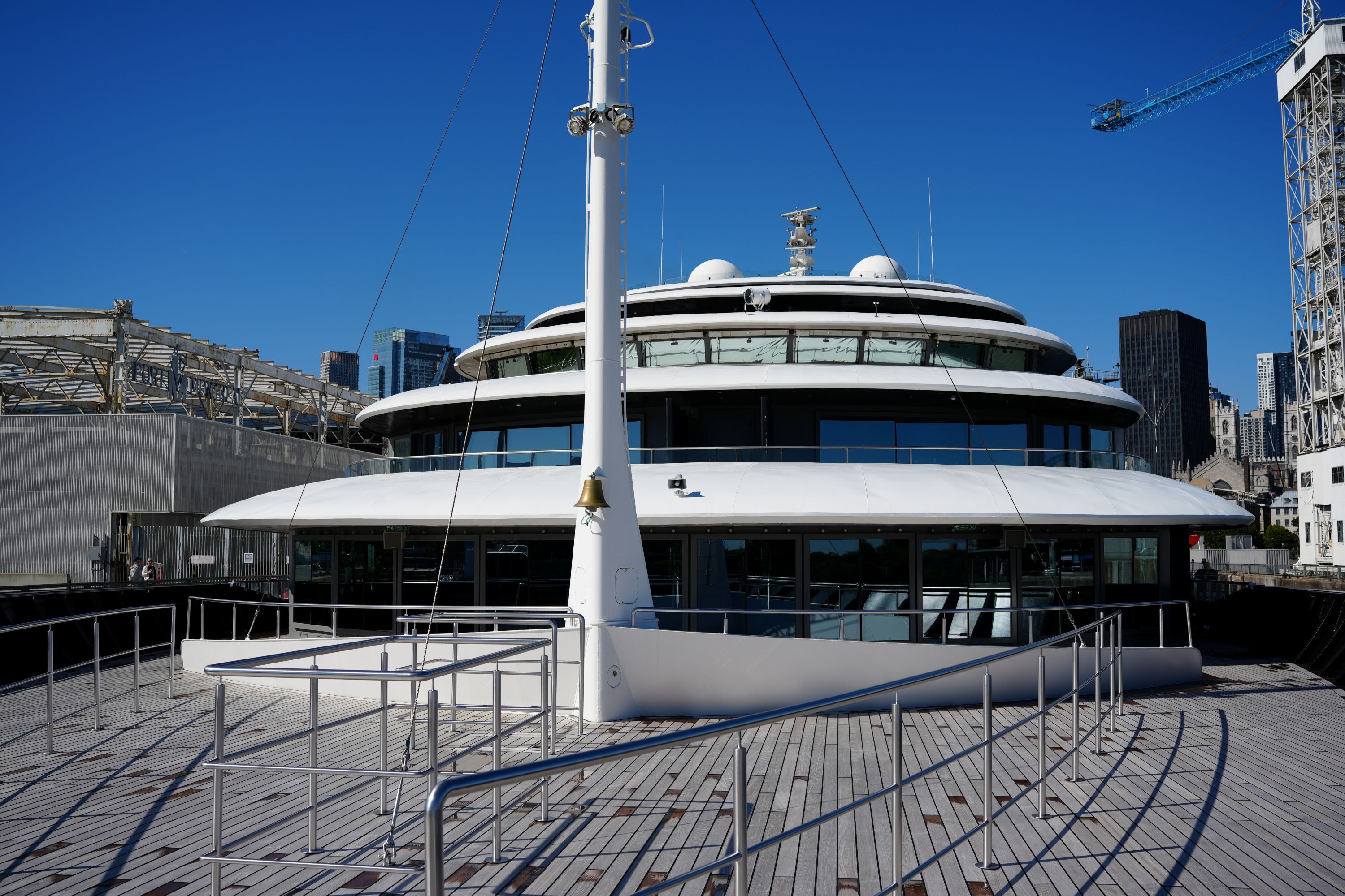 Sur le pont du Scenic Eclipse