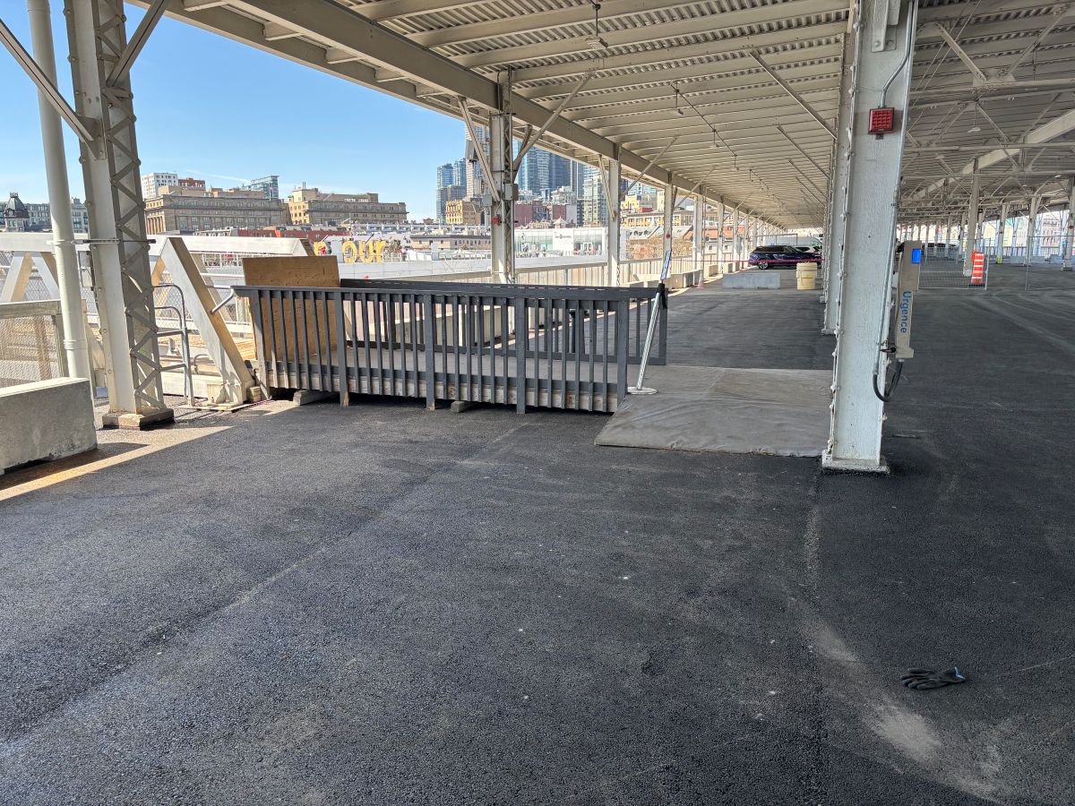 Travaux dans le stationnement du Grand Quai